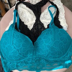 3 pack of bralettes 👙